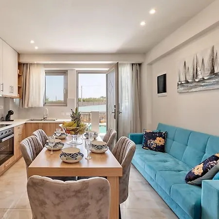 Modern Family Ewa With Pool, Dining Area On Crete Coast Apartamento *